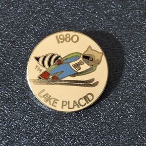 1980 Lake Placid Skiing Raccoon Pin